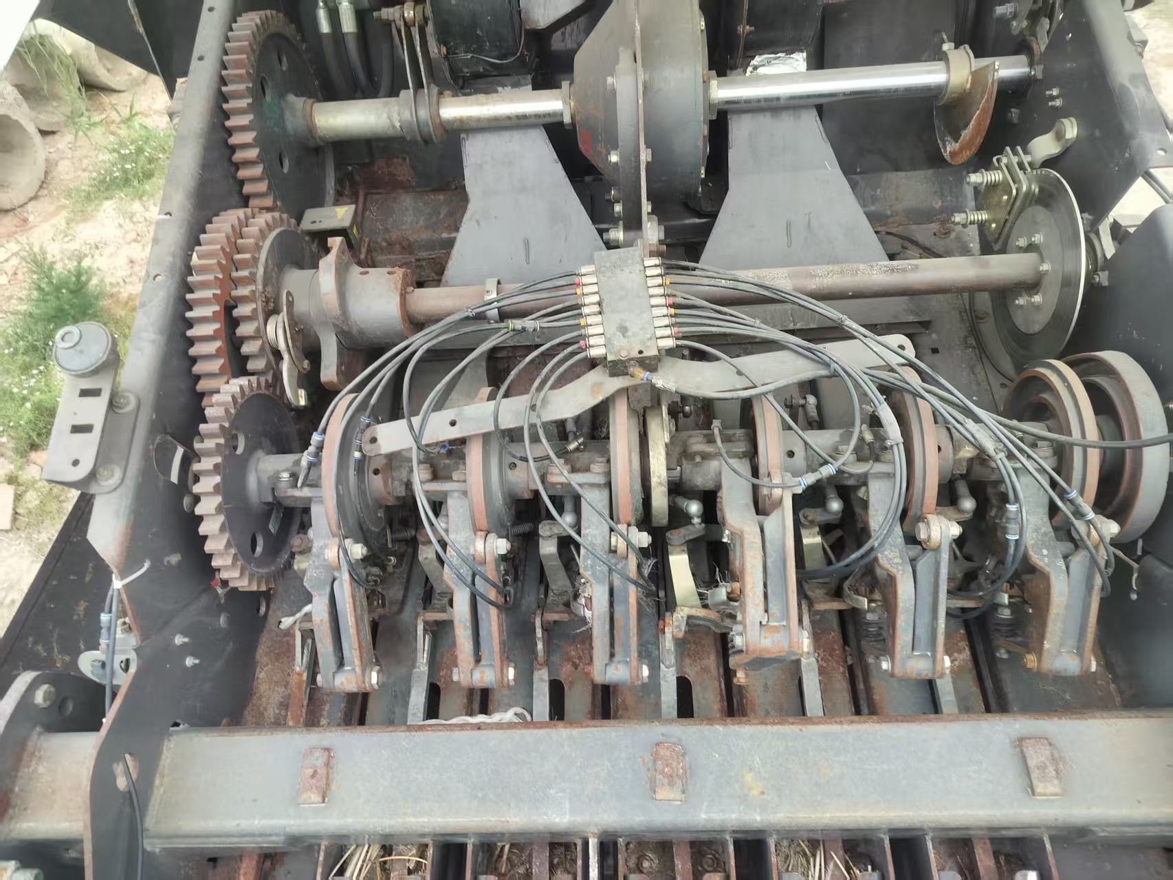 Claas 3300 baler, made in 2015, registered in 2016