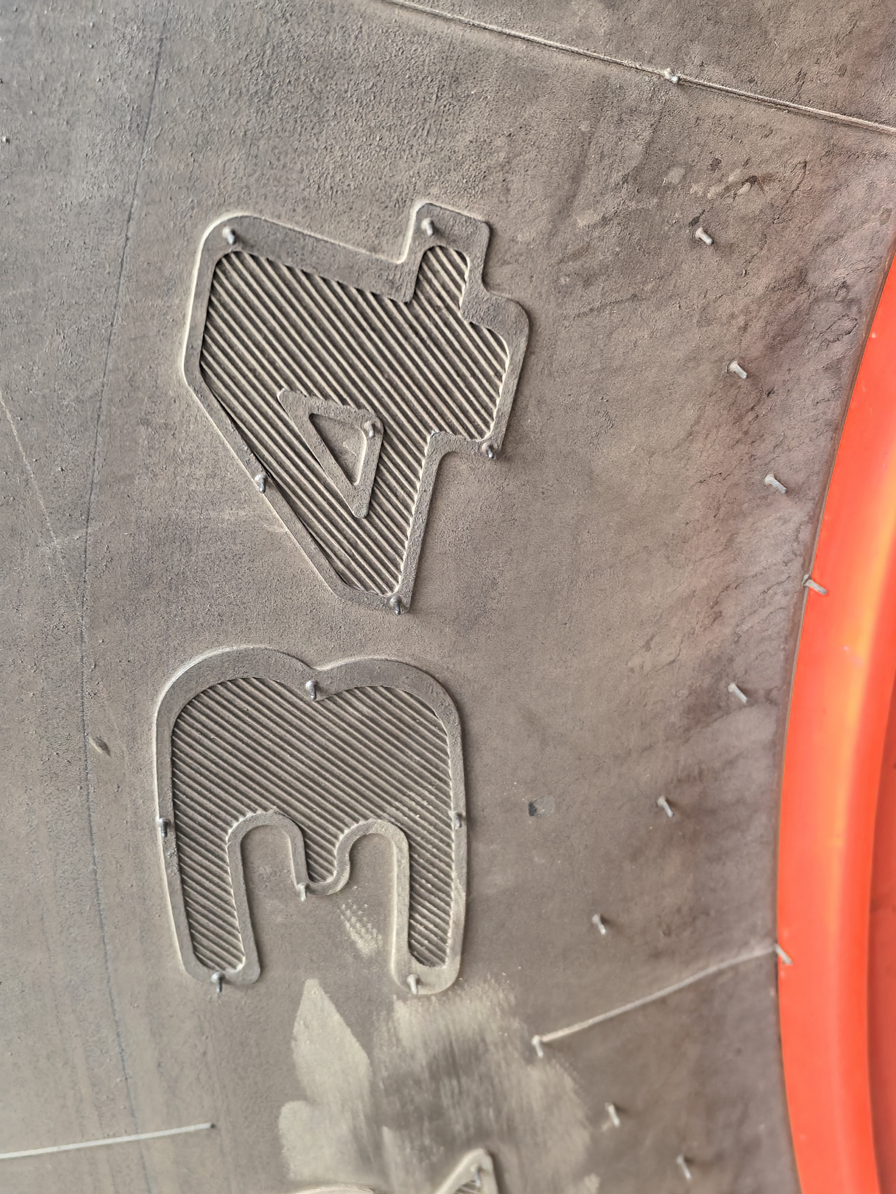 New Claas Dominator Combine Harvester 370  with 560 maize/wheat header for sale， special price for 998200 RMB