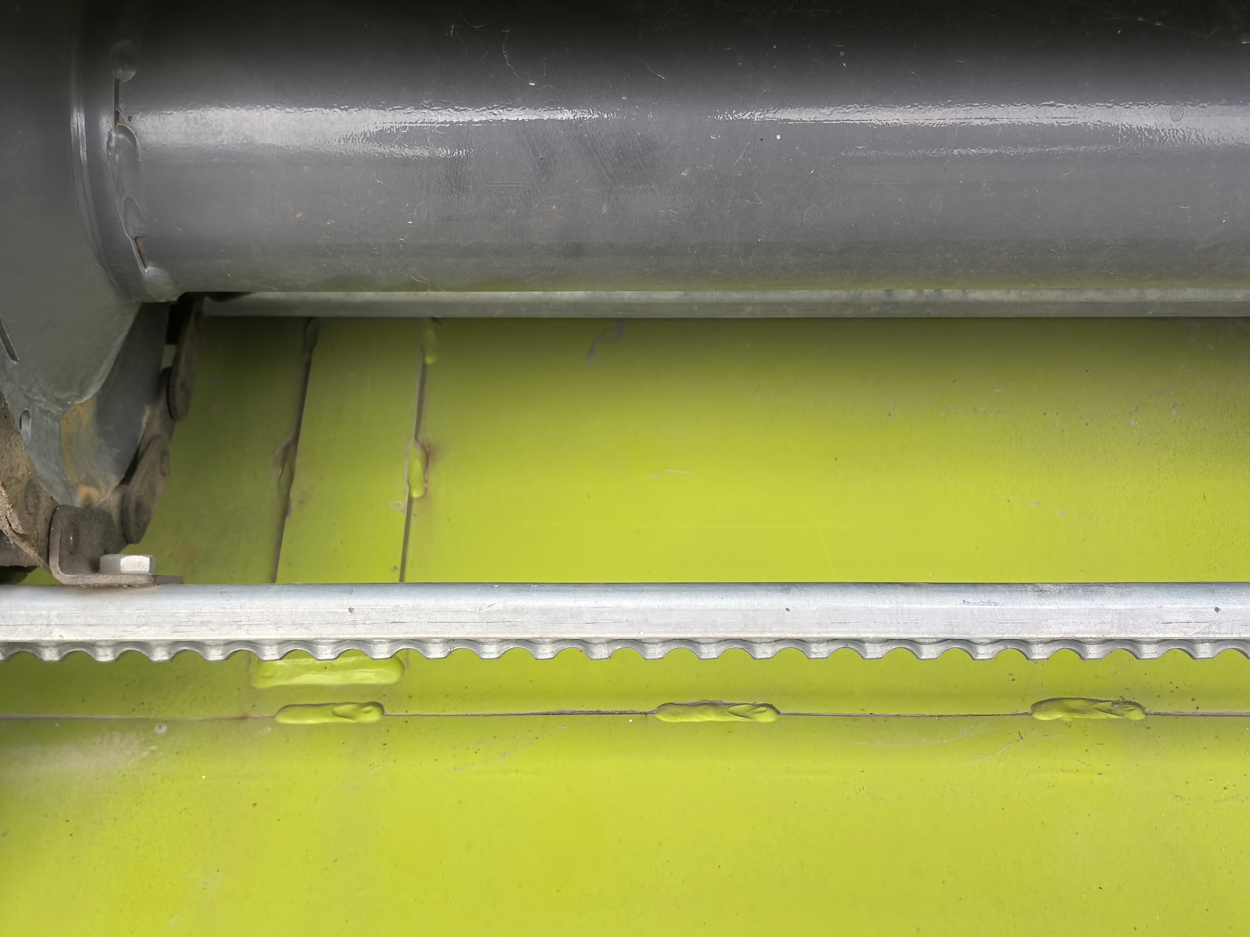 New Claas Dominator Combine Harvester 370  with 560 maize/wheat header for sale， special price for 998200 RMB