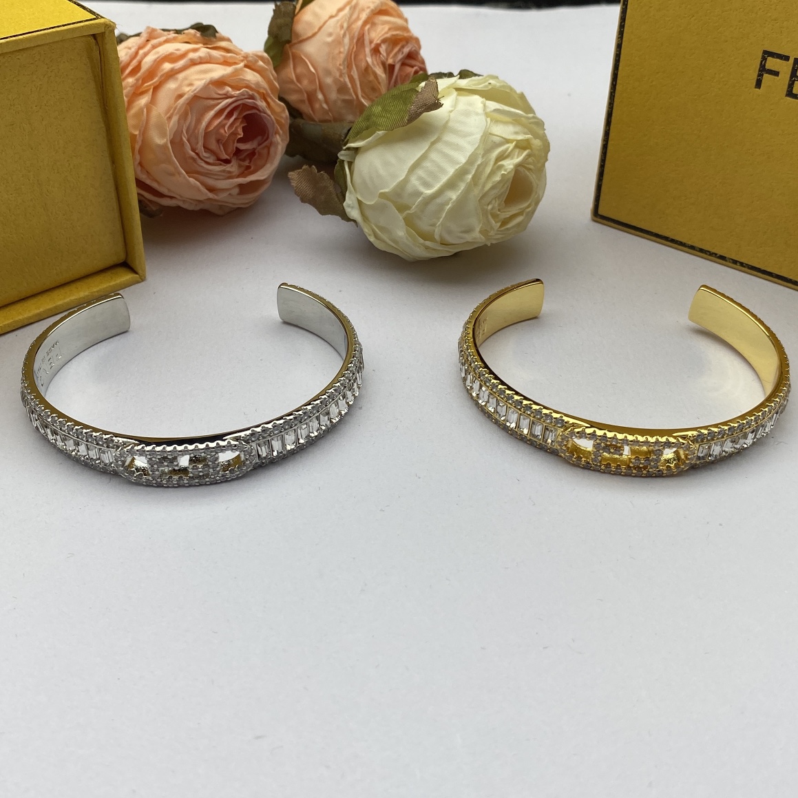 F design  new bracelet