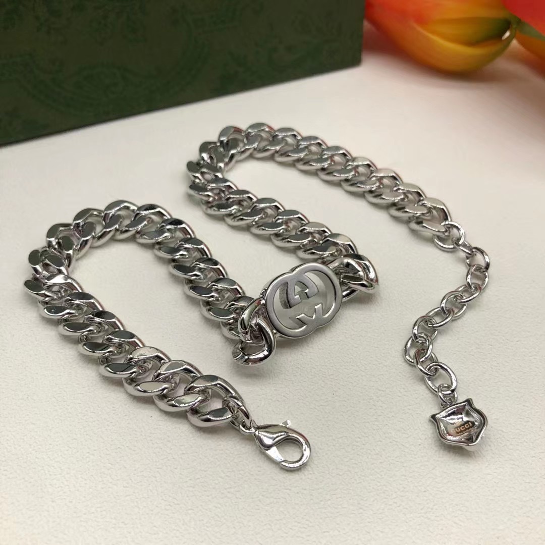 G design  trendy necklace