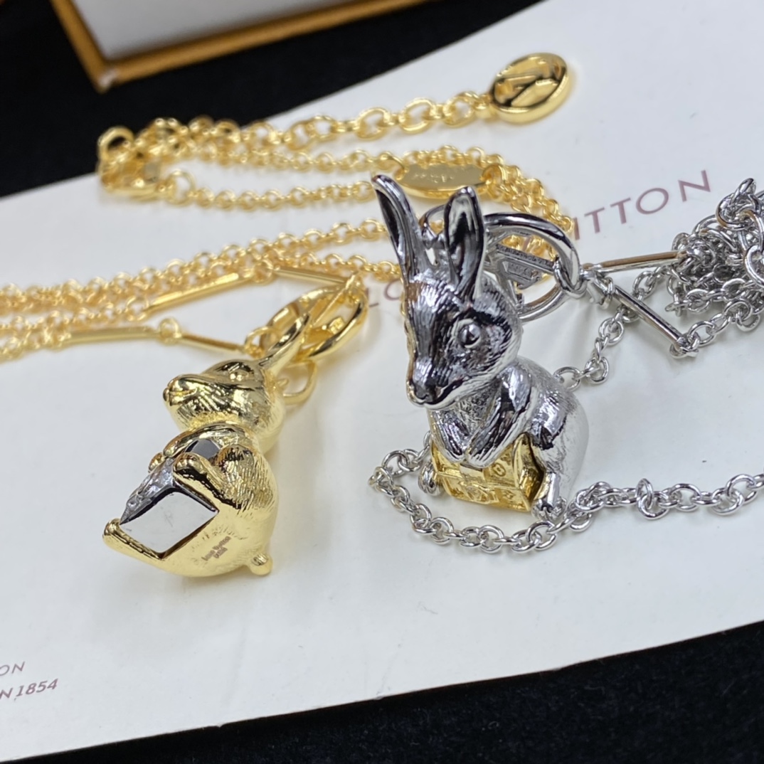 L designNew Year of the Rabbit Necklace
