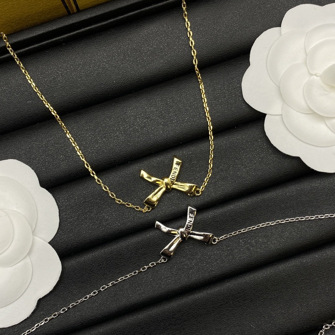 F design  New Bow Necklace