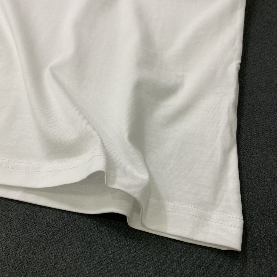 L design  Basketball Fire with Big Logo Printed Fashion and Sports Unisex T-shirt