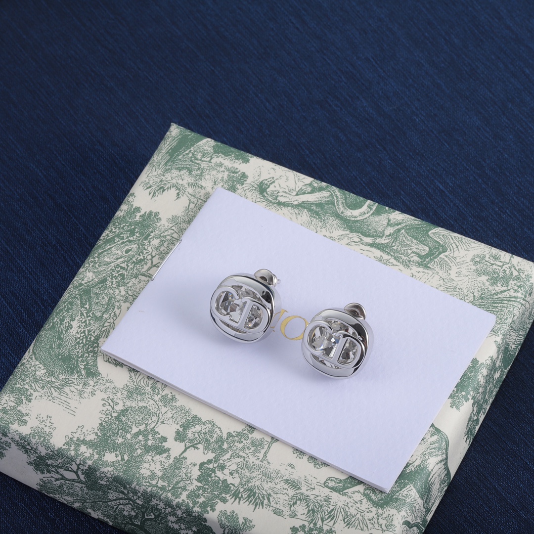 D designfashion earrings