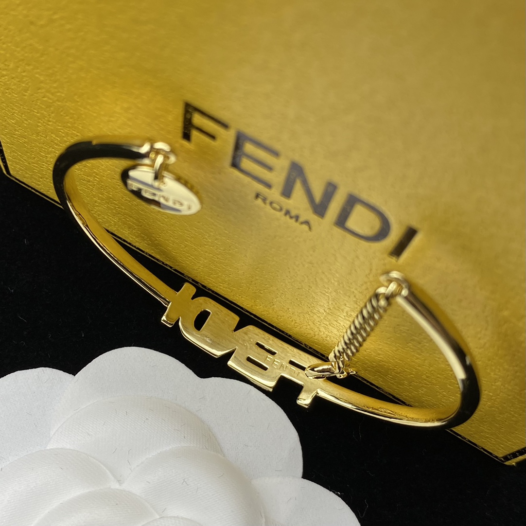 F design  fashion monogram bracelet