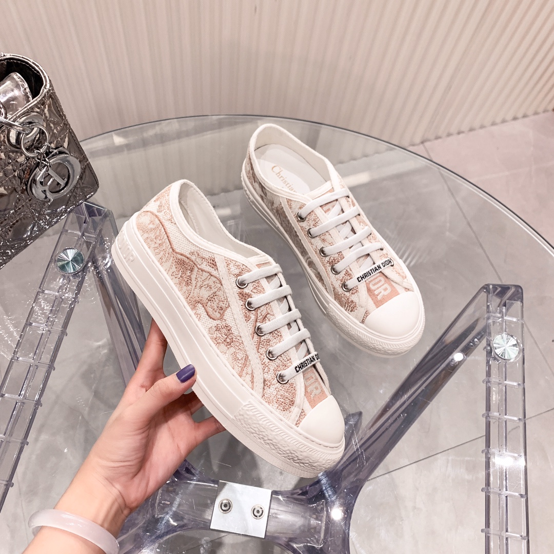 D design Trend Fashion Classic Comfy Canvas Flat Shoes