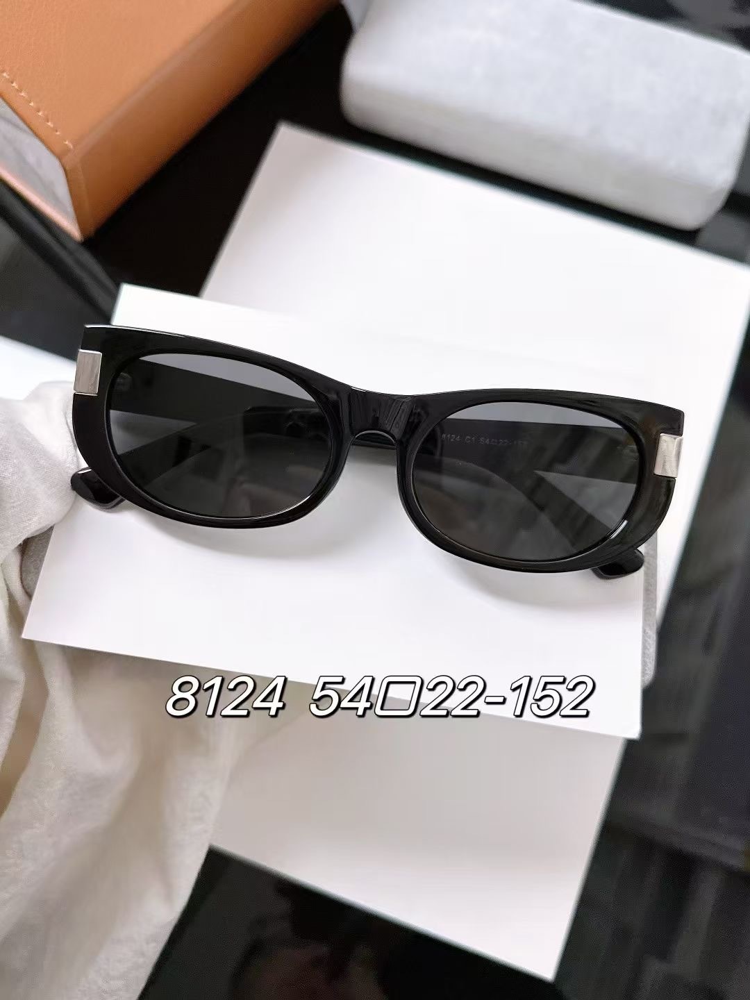 TR design Fashion polarized sunglasses 8124