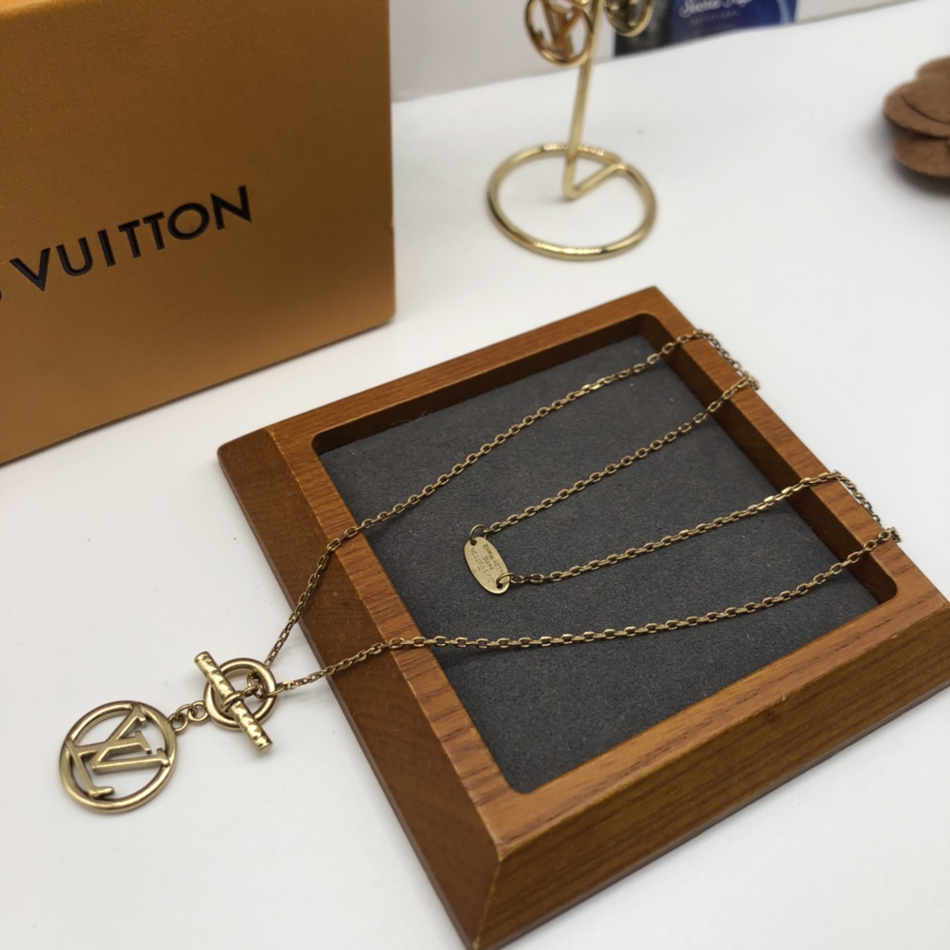 L designclassic trendy necklace