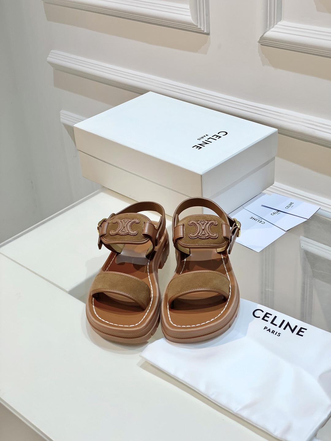 饾悅饾悇饾悑饾悎饾悕饾悇 New Retro Roman Sandals