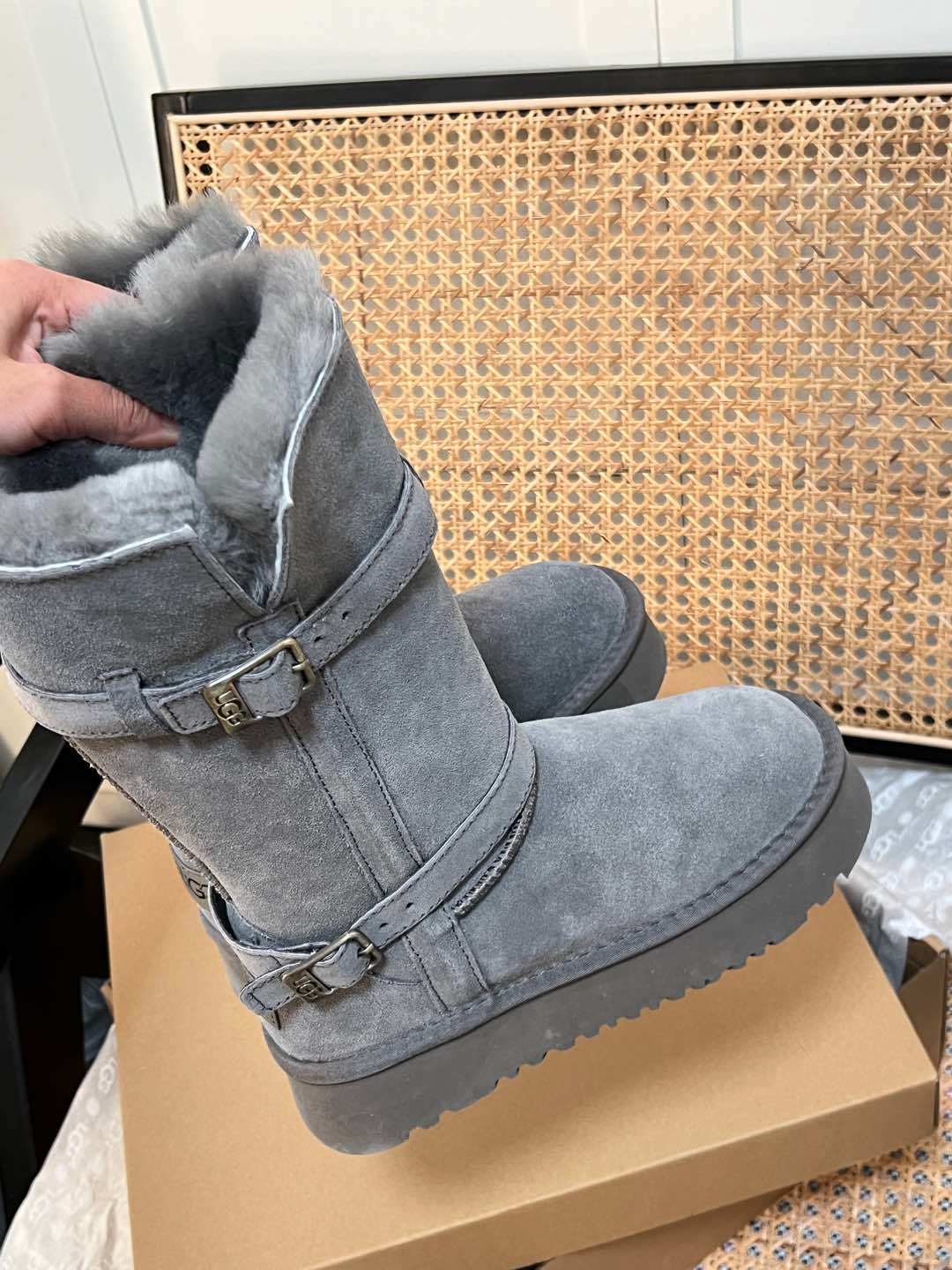 U design 2025ss latest winter fur boots