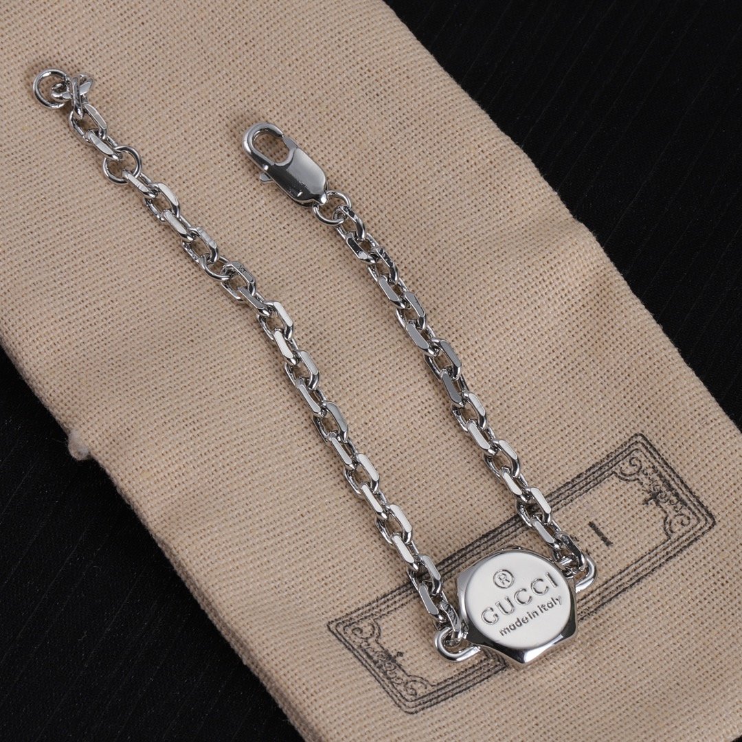 G design Fashion Bracelet