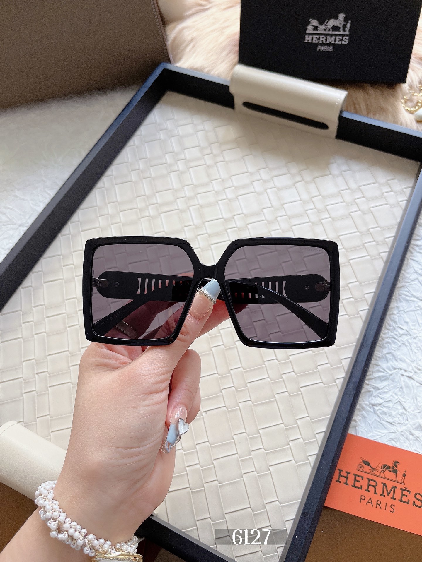 H design Women's polarized sunglasses, fashionable face-shaping, big brand style, fashionable style, live broadcast recommendation 6127