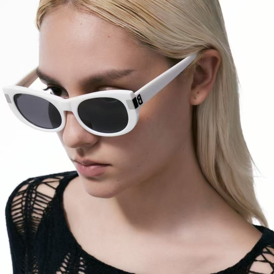 TR design Fashion polarized sunglasses 8124