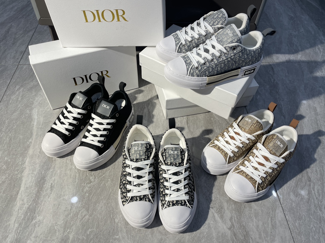 D designnew white shoes