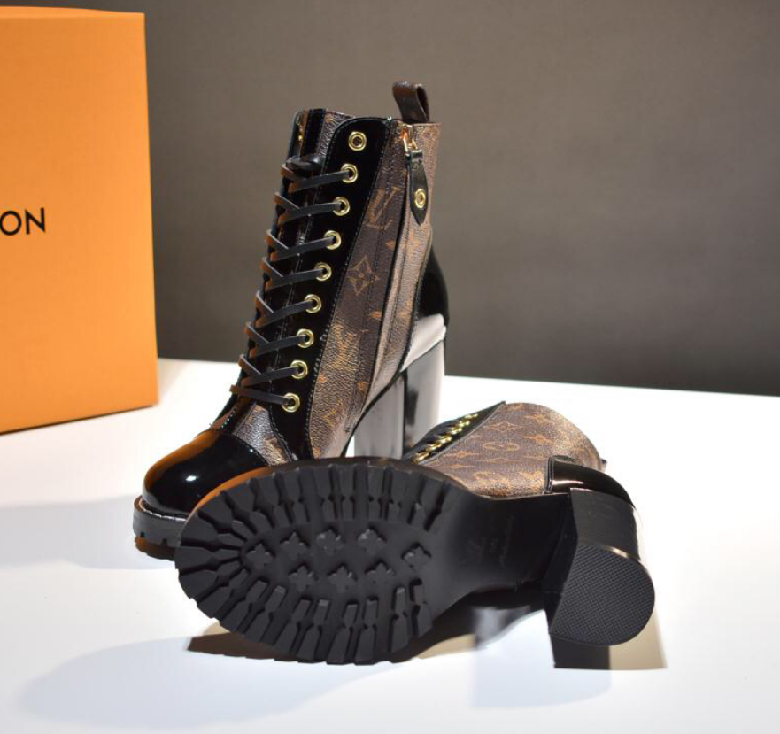 L design  classic high heel Martin boots