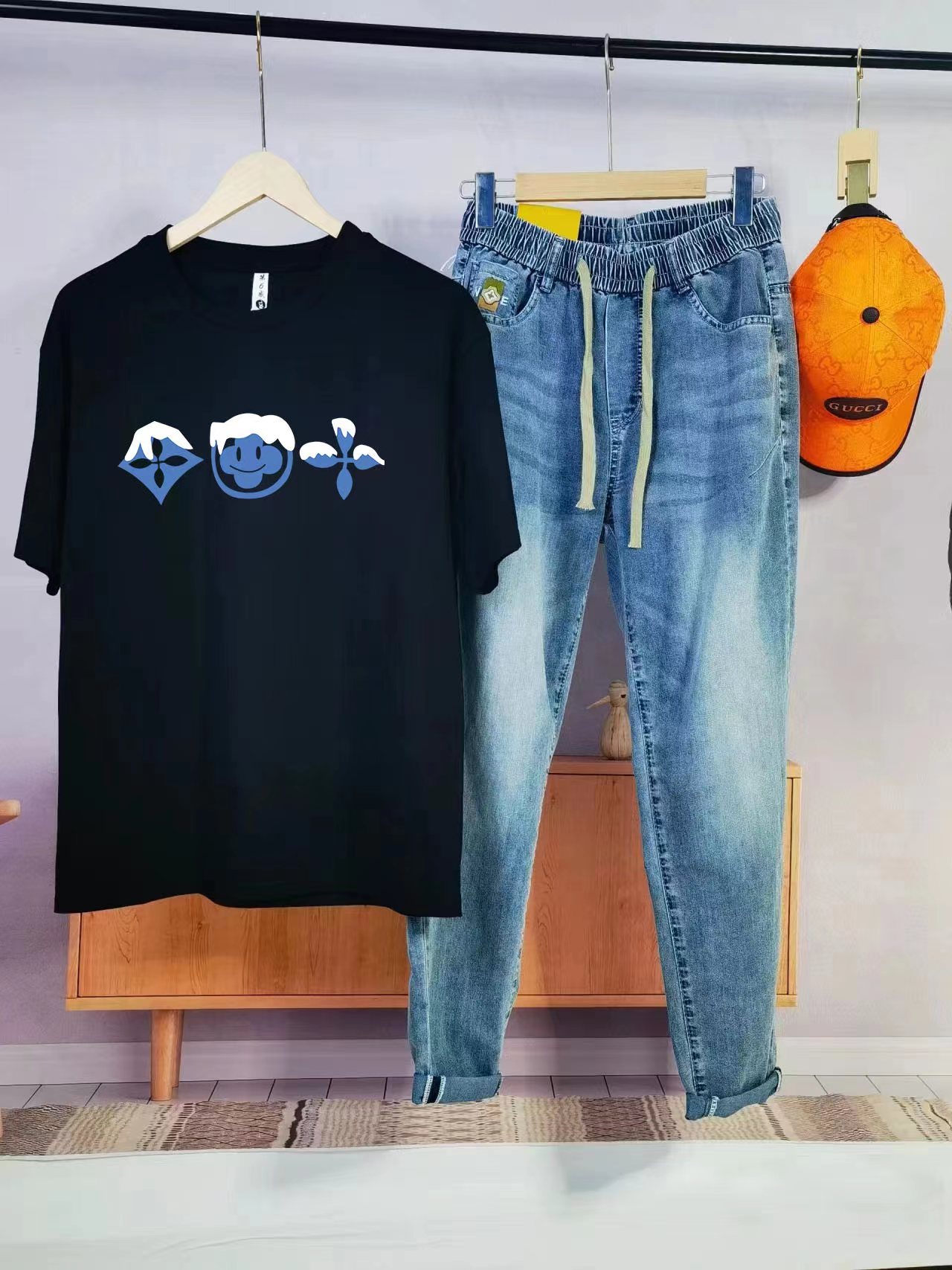 L design  Big Logo Printd Cotton 100 Percent Breathable Unisex Stylish T-shirt