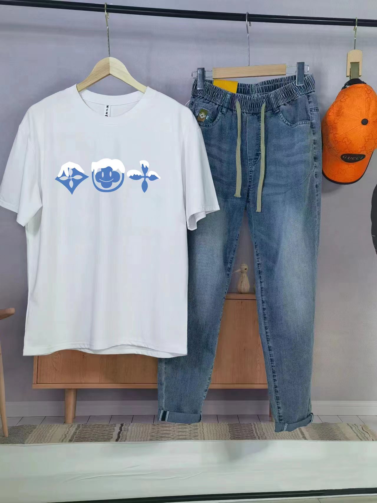 L design  Big Logo Printd Cotton 100 Percent Breathable Unisex Stylish T-shirt