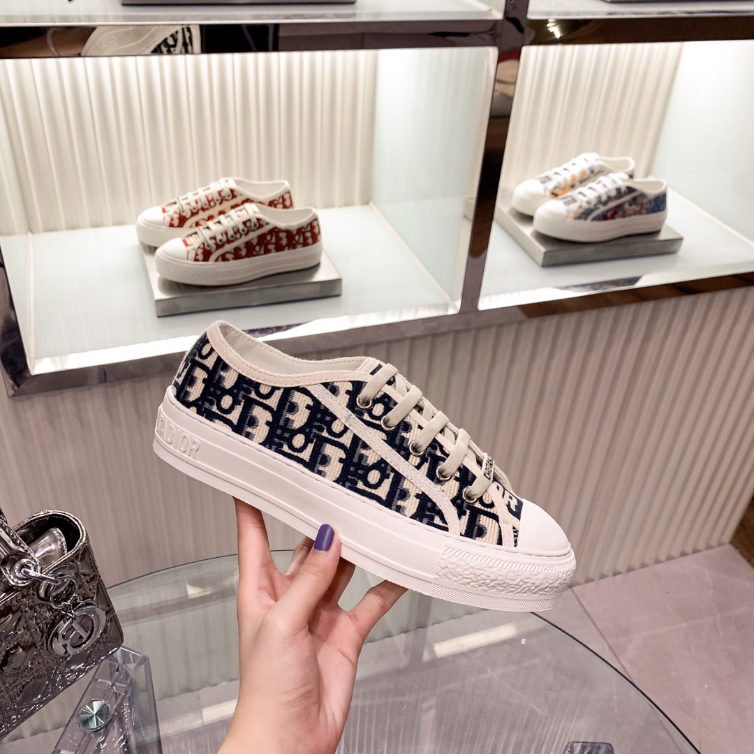 D design Trend Fashion Classic Comfy Canvas Flat Shoes