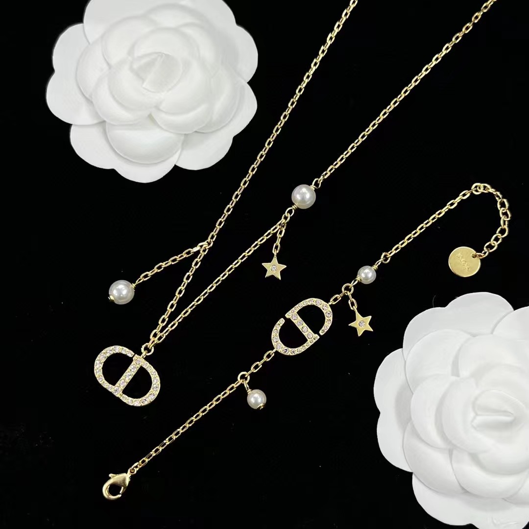 D designnecklace/bracelet