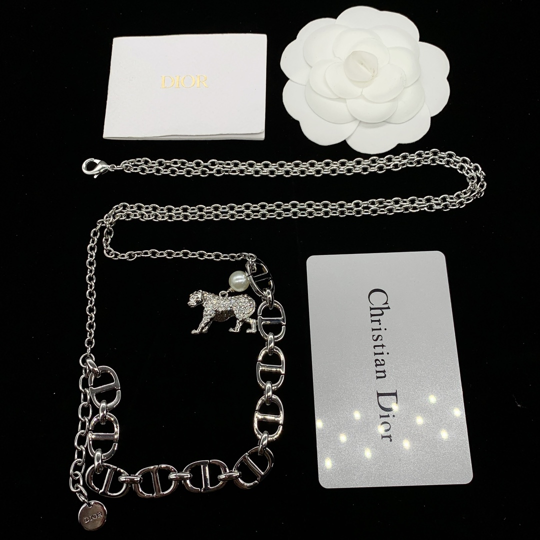 D designnew little pendant necklace