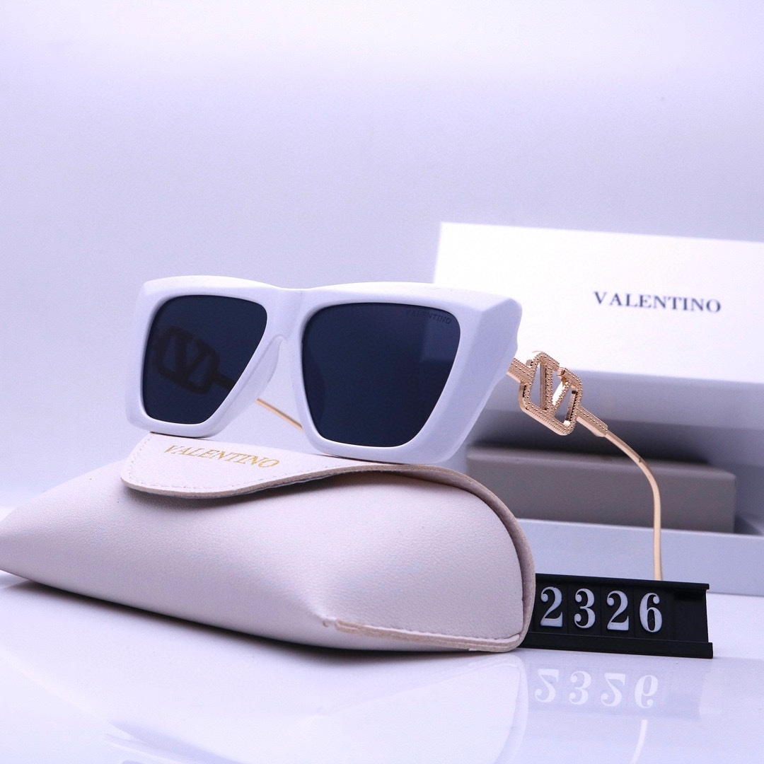 V design Fashion New Sunglasses 2326