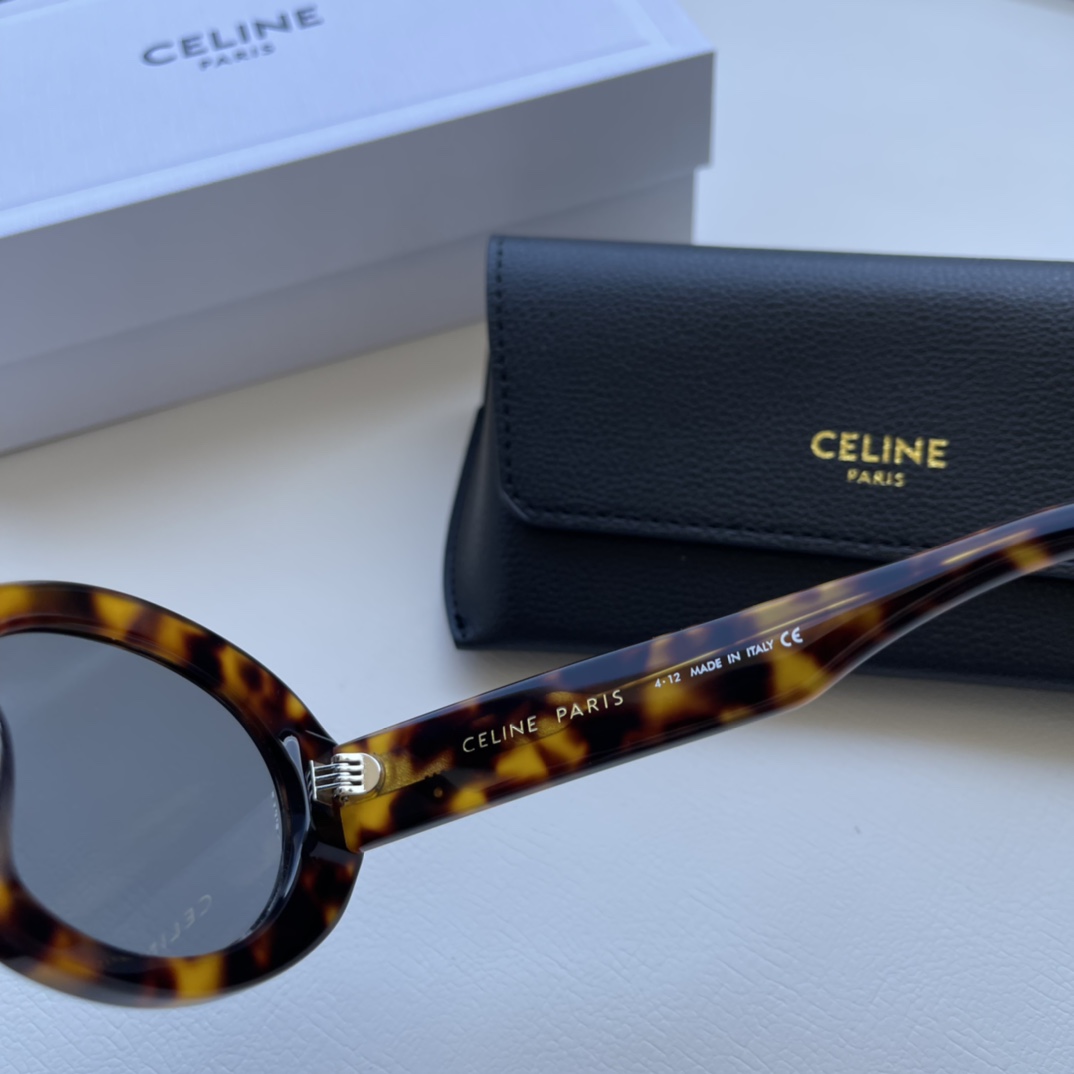 C logo Sunglasses
