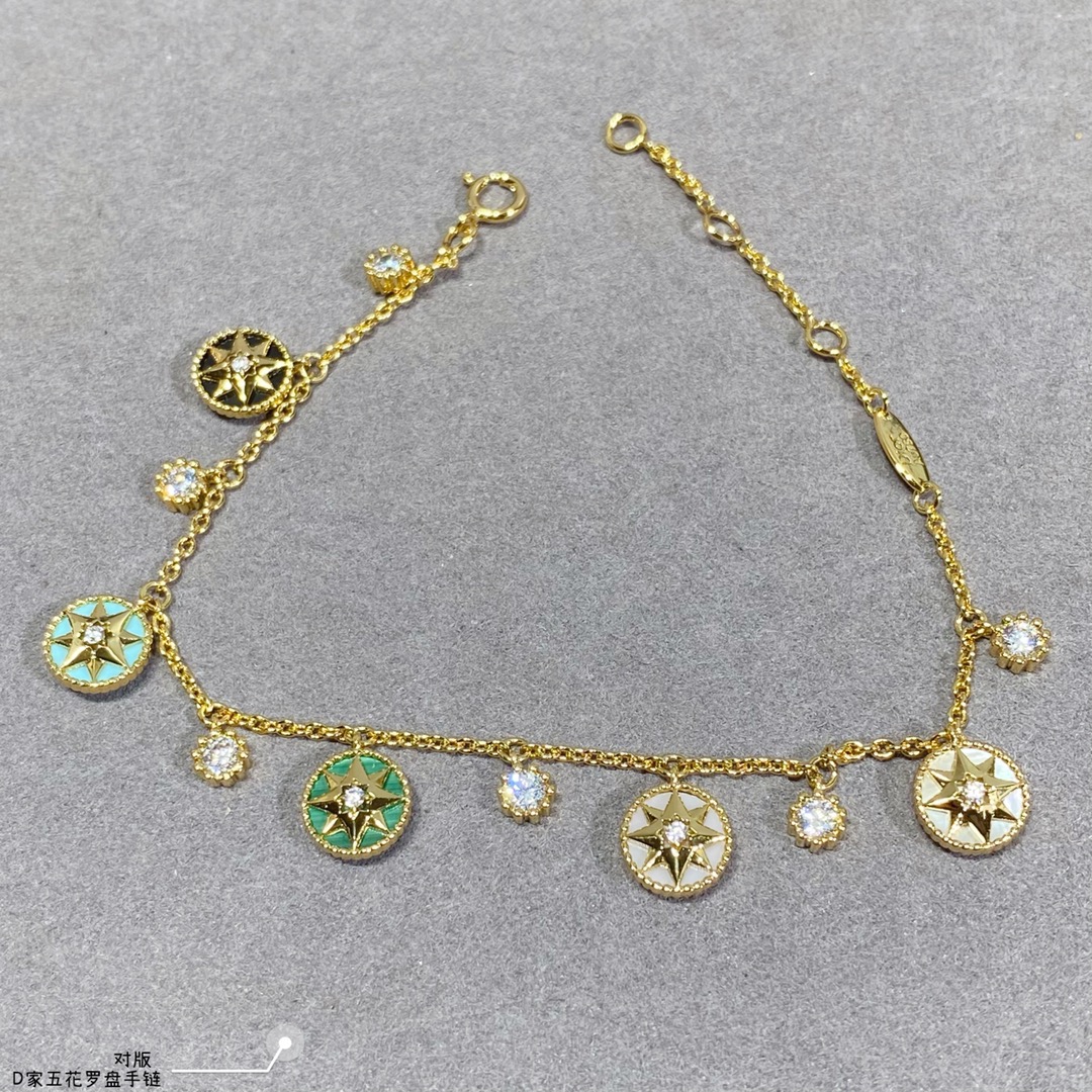 D designFive Flower Compass Bracelet