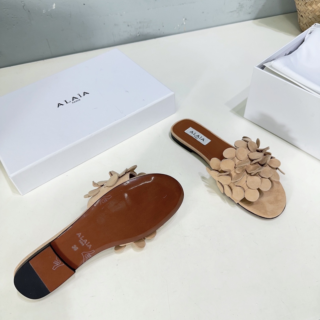 Alaia 2024 new round flower embellished flat sandals