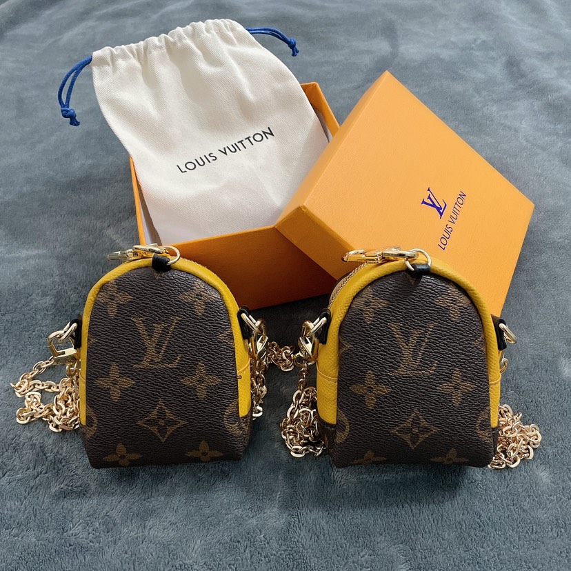 L design  Minions Coin Purse Keychain