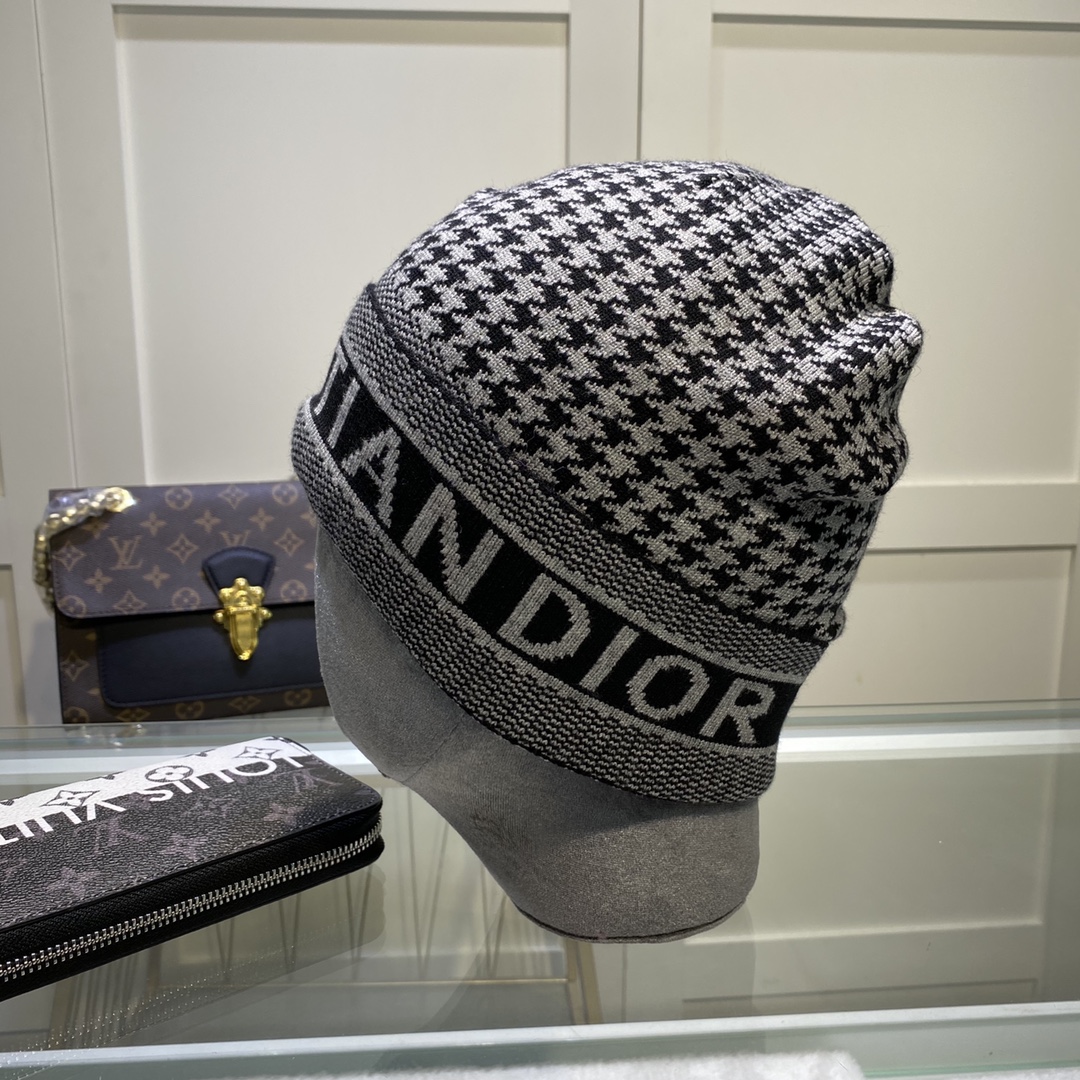 D designOfficial Website Latest Houndstooth Wool Knitted Hat