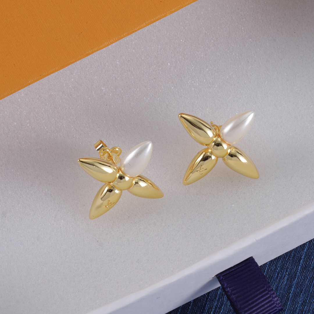 L designclassic flower earrings