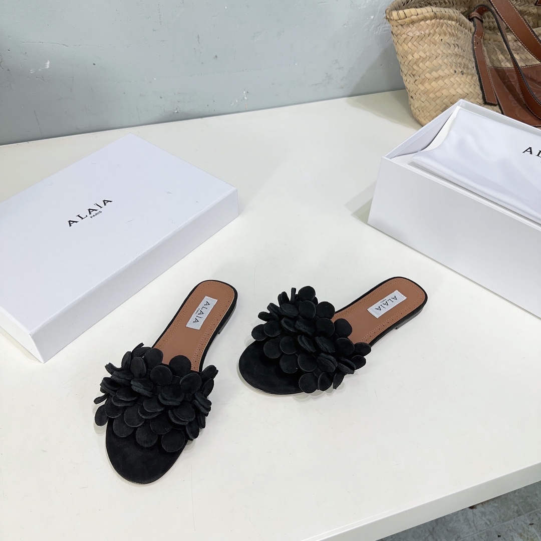 Alaia 2024 new round flower embellished flat sandals