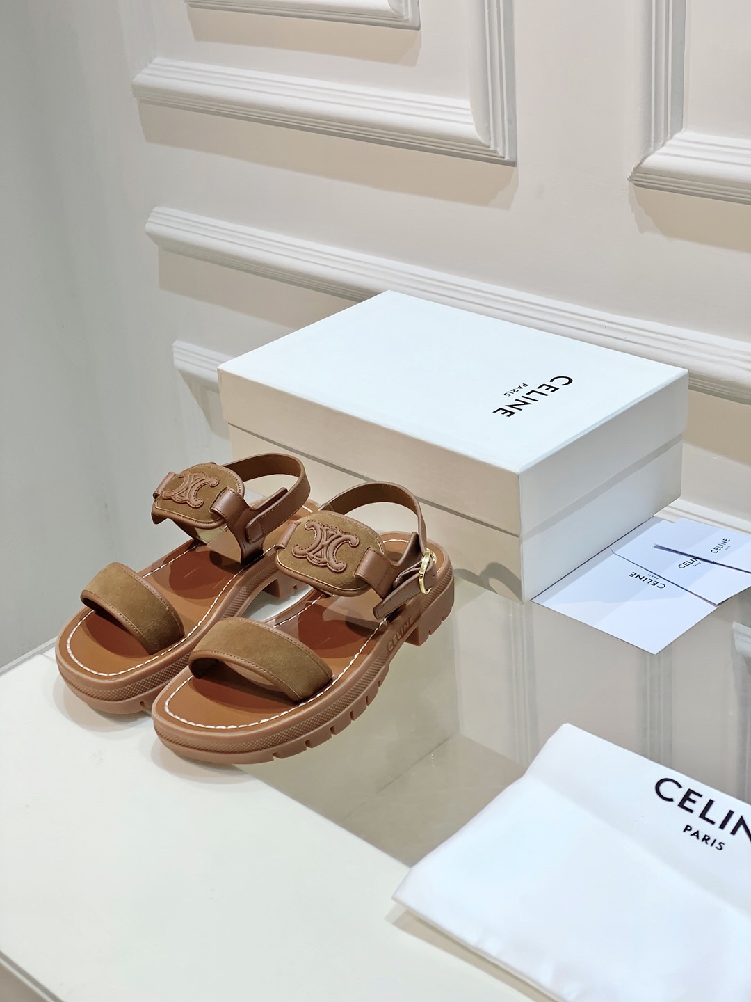 饾悅饾悇饾悑饾悎饾悕饾悇 New Retro Roman Sandals