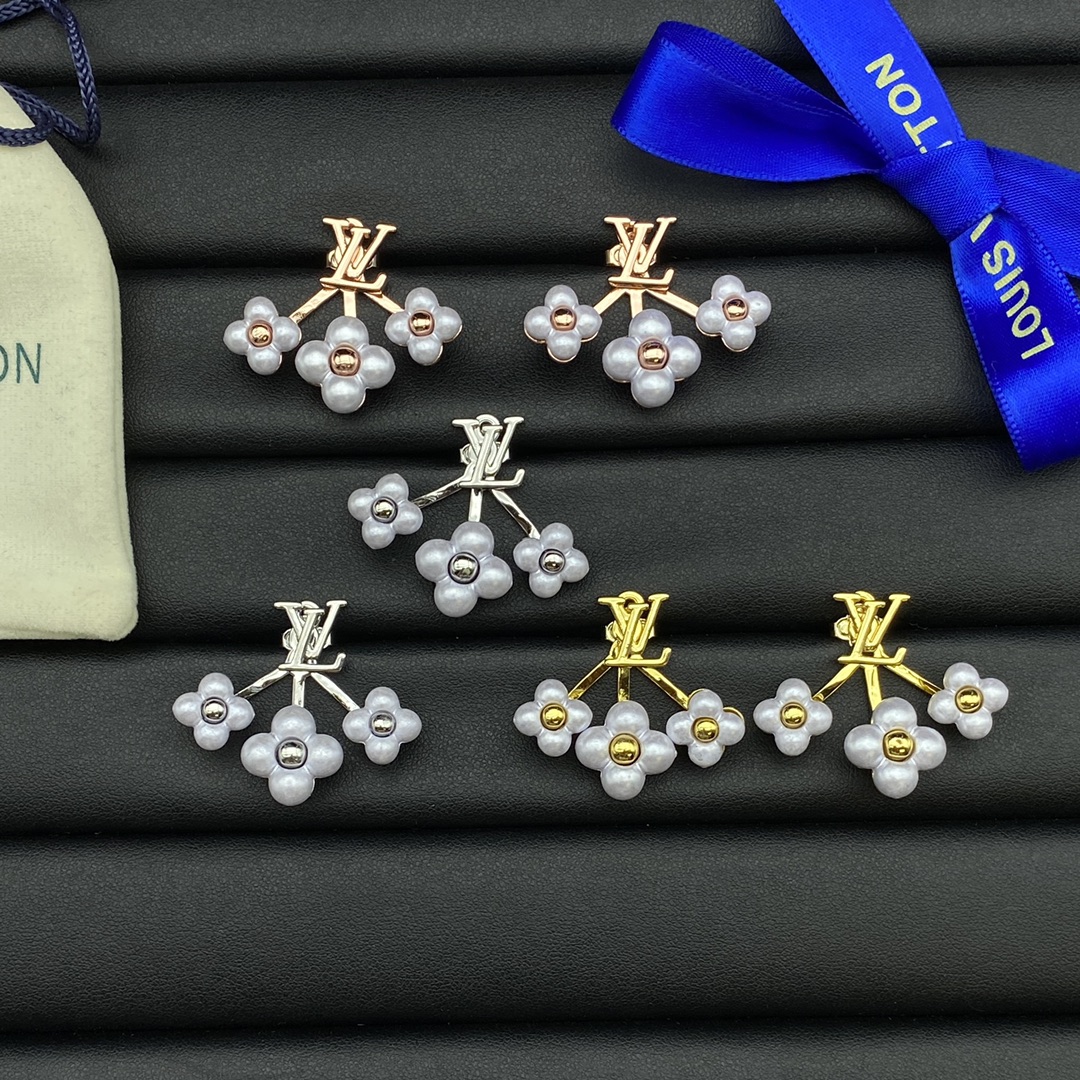 L design new earrings