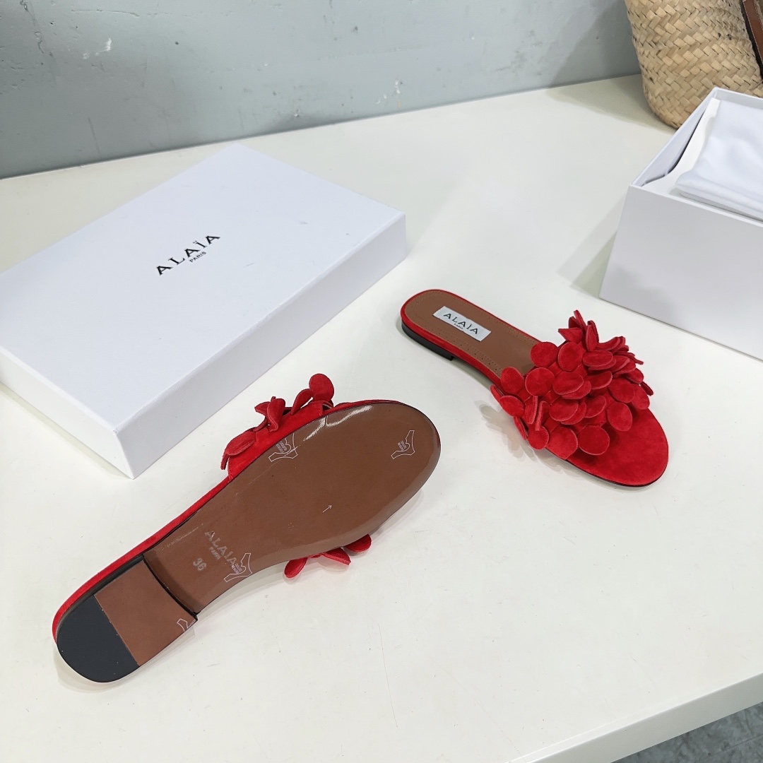 Alaia 2024 new round flower embellished flat sandals