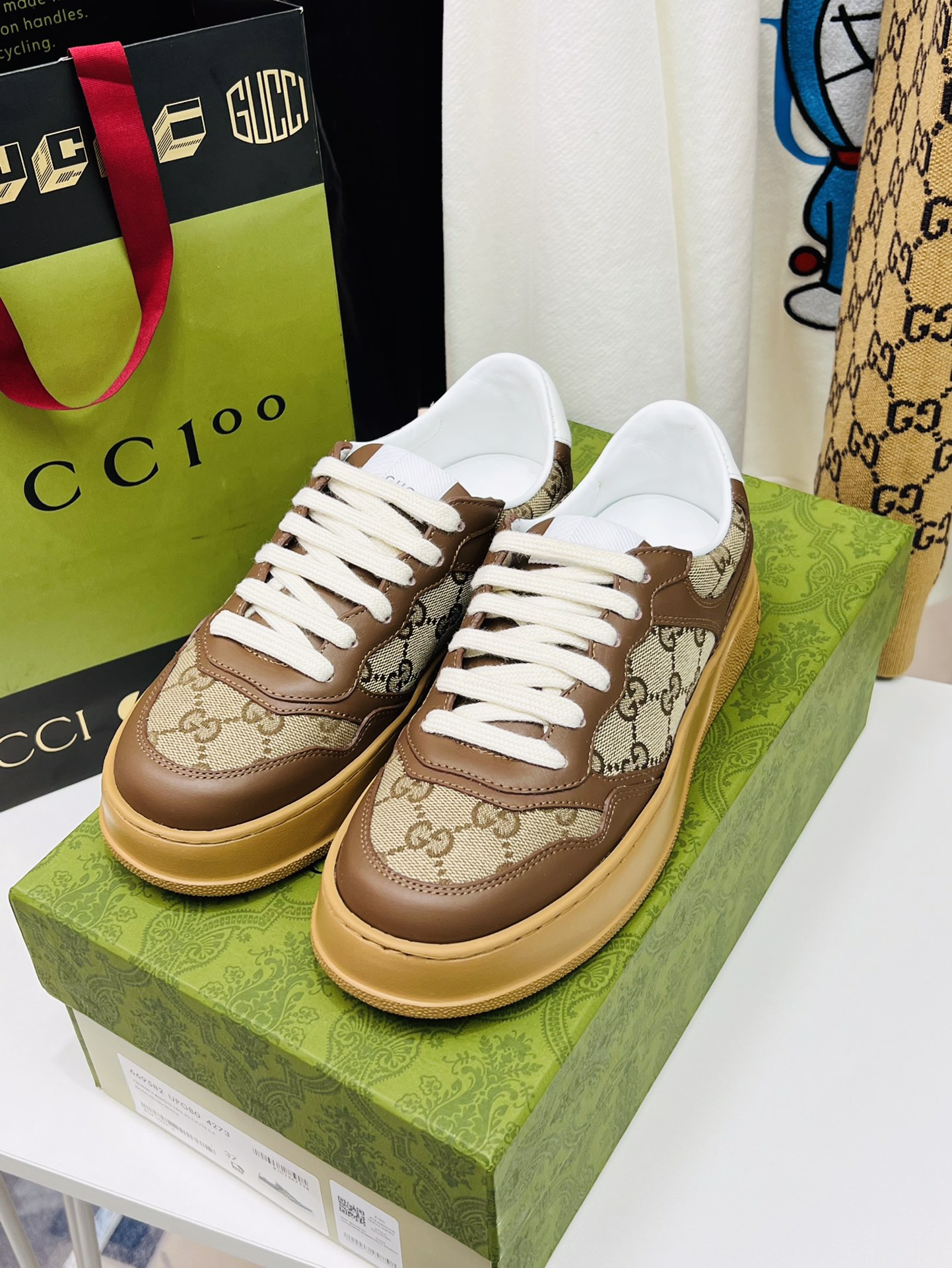 G design  Chunky B women's sneakers