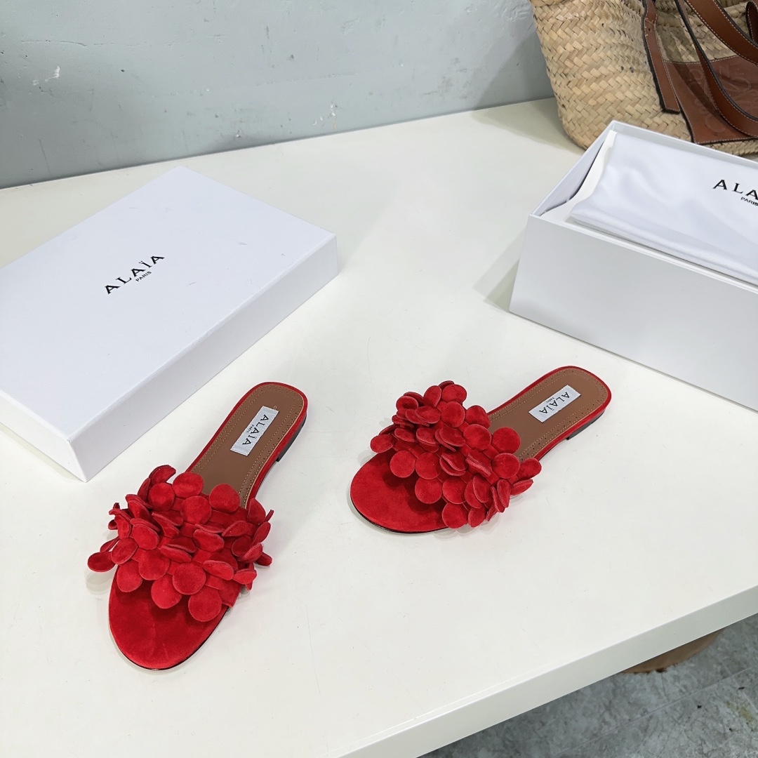 Alaia 2024 new round flower embellished flat sandals