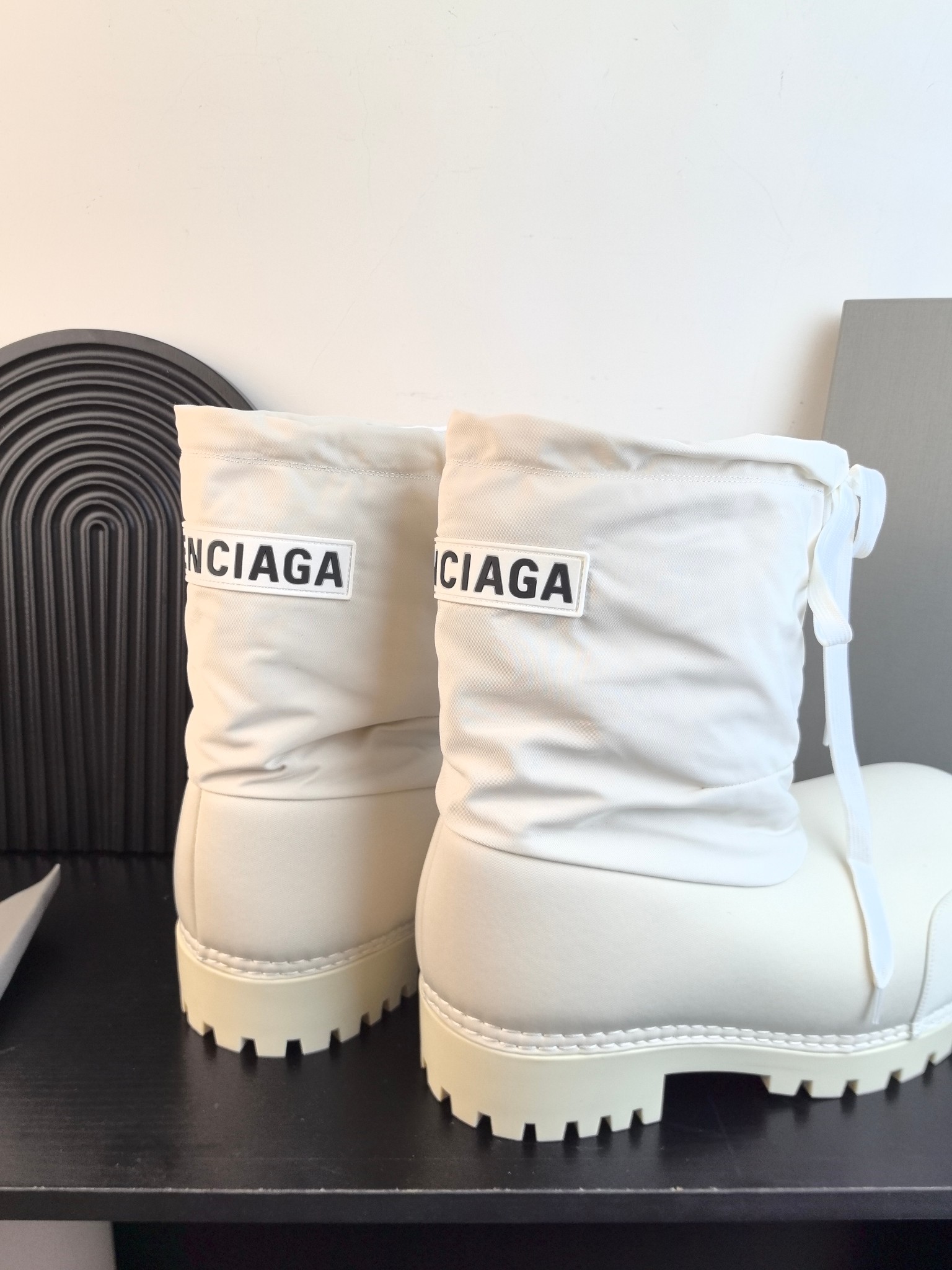 Balencia design latest Skiwer Snow boots higher edition