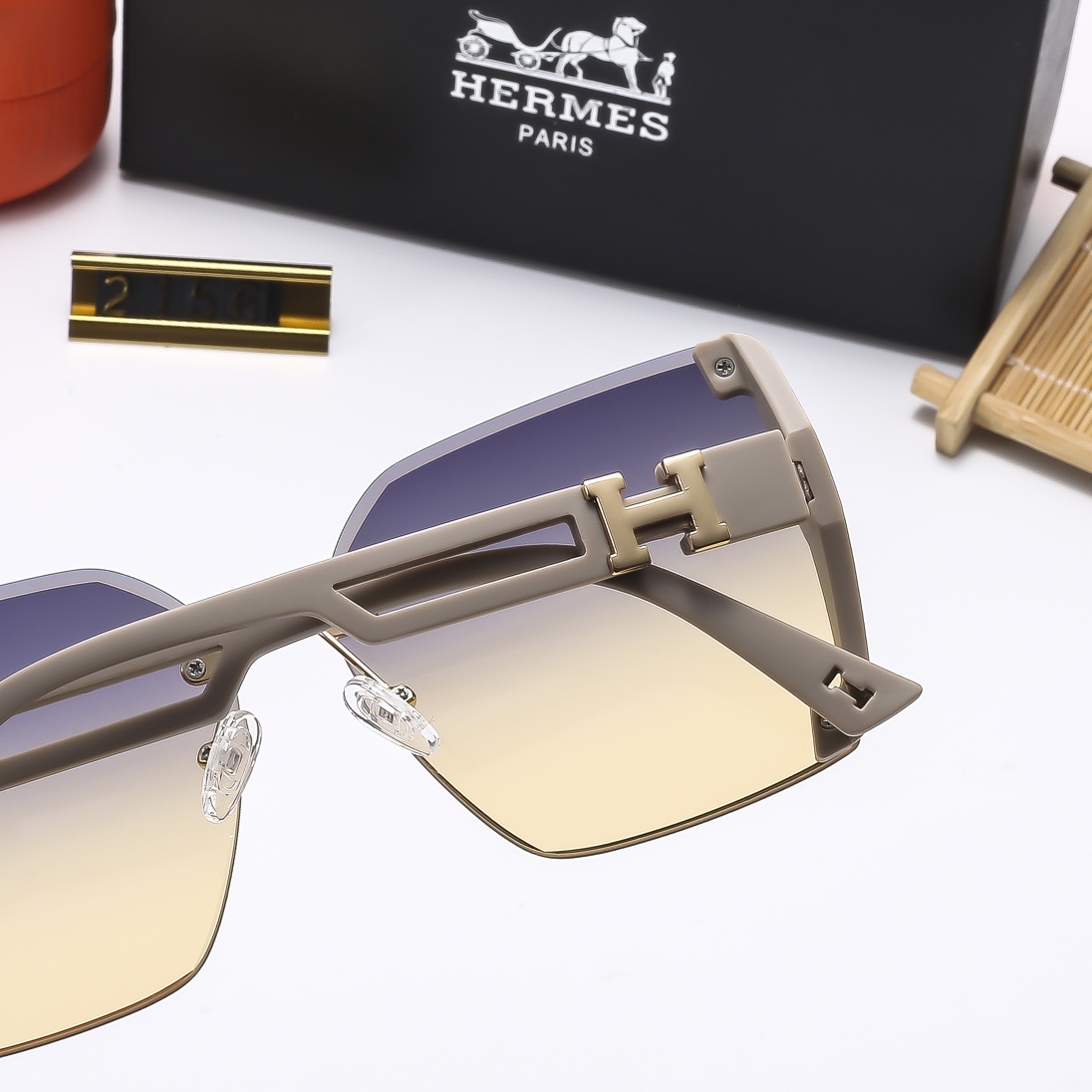 H design Fashionable and high quality sunglasses 2156