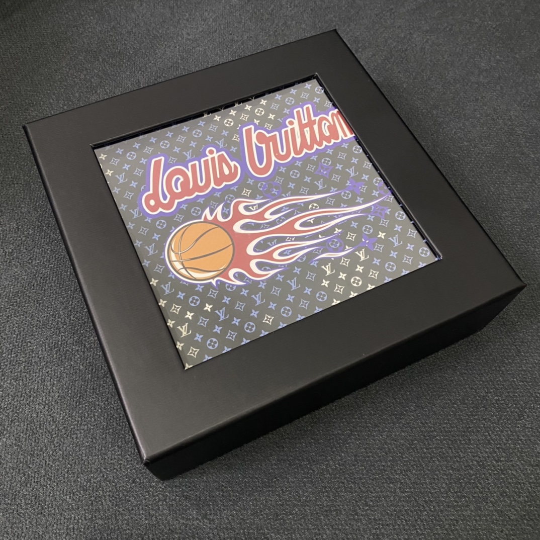 L design  Basketball Fire with Big Logo Printed Fashion and Sports Unisex T-shirt