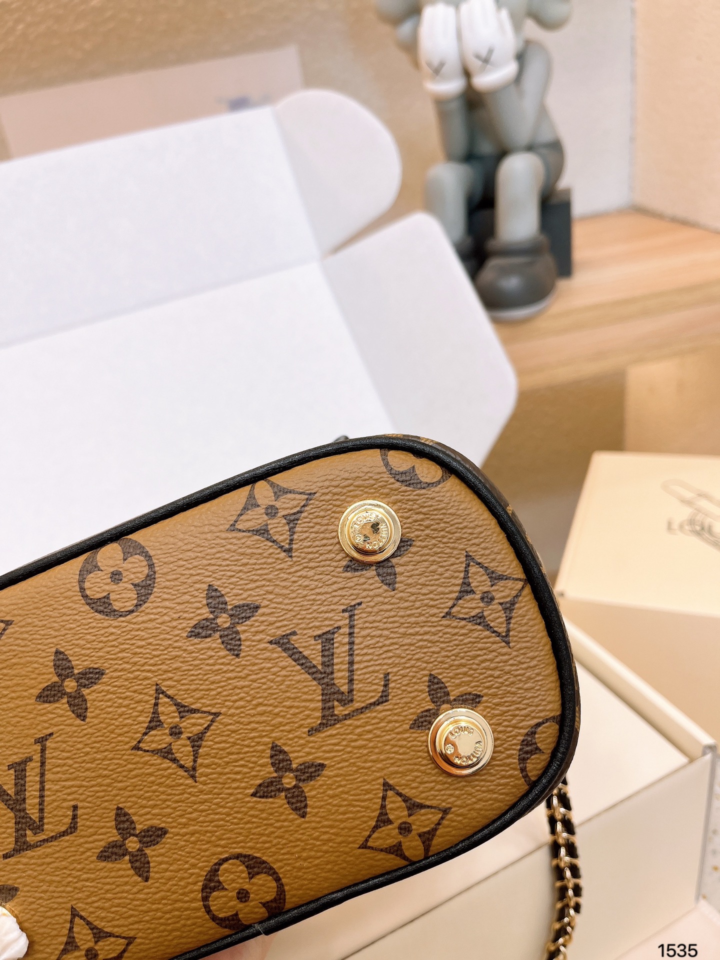 L designcosmetic bag