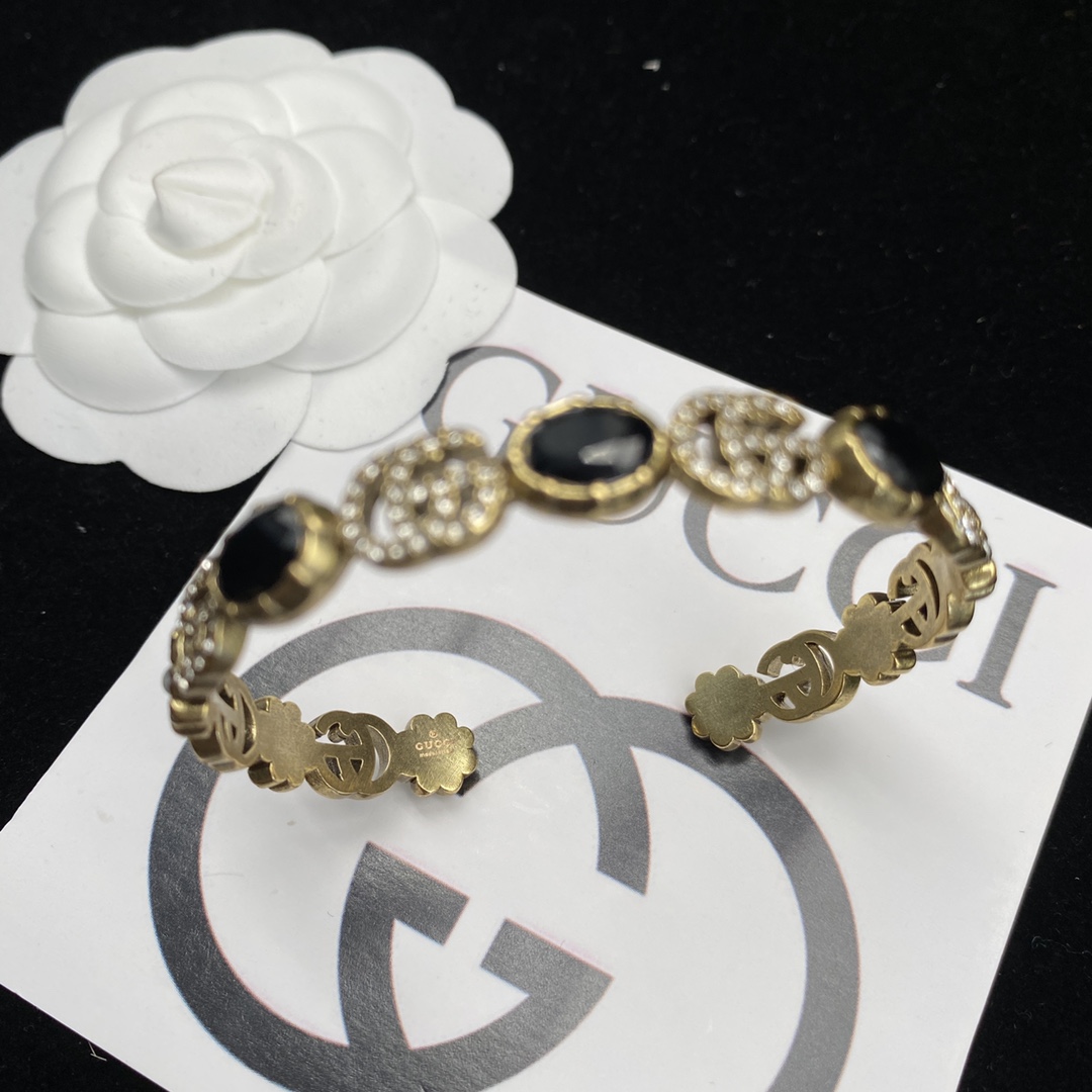 G design  classic bracelet