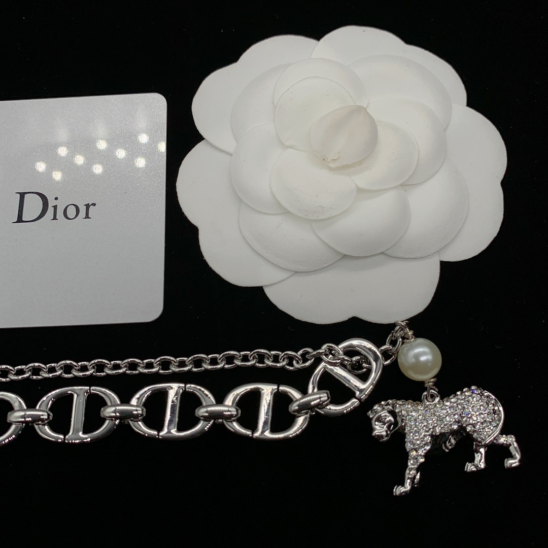 D designnew little pendant necklace