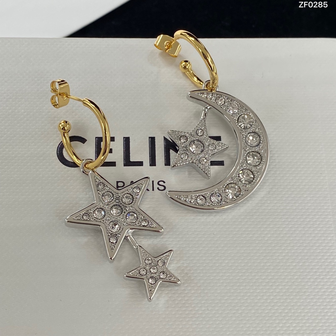 New C logo  Earrings