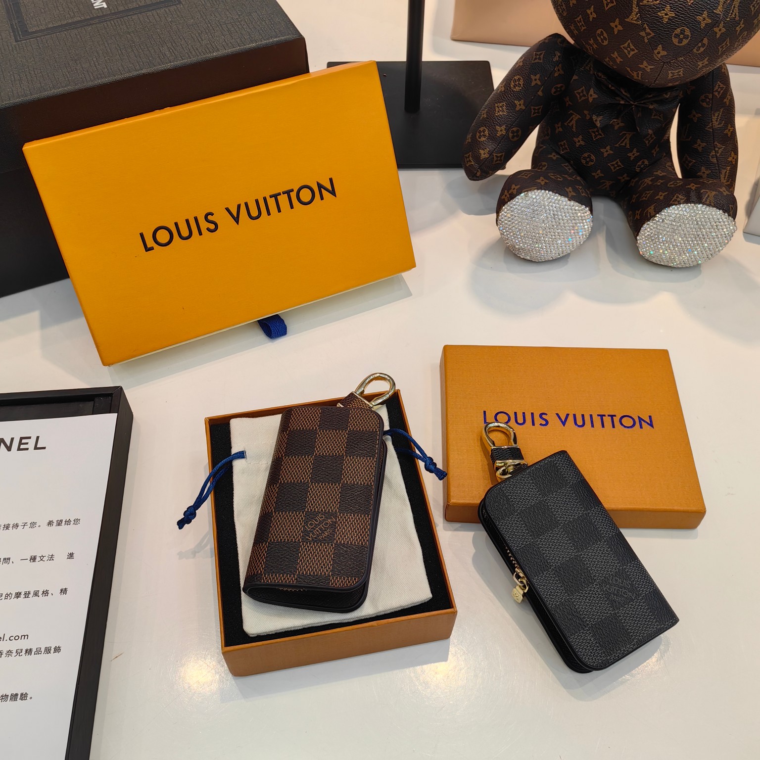 L design New trendy leather Monogram key chain for car remote control & Bag pedant accessories