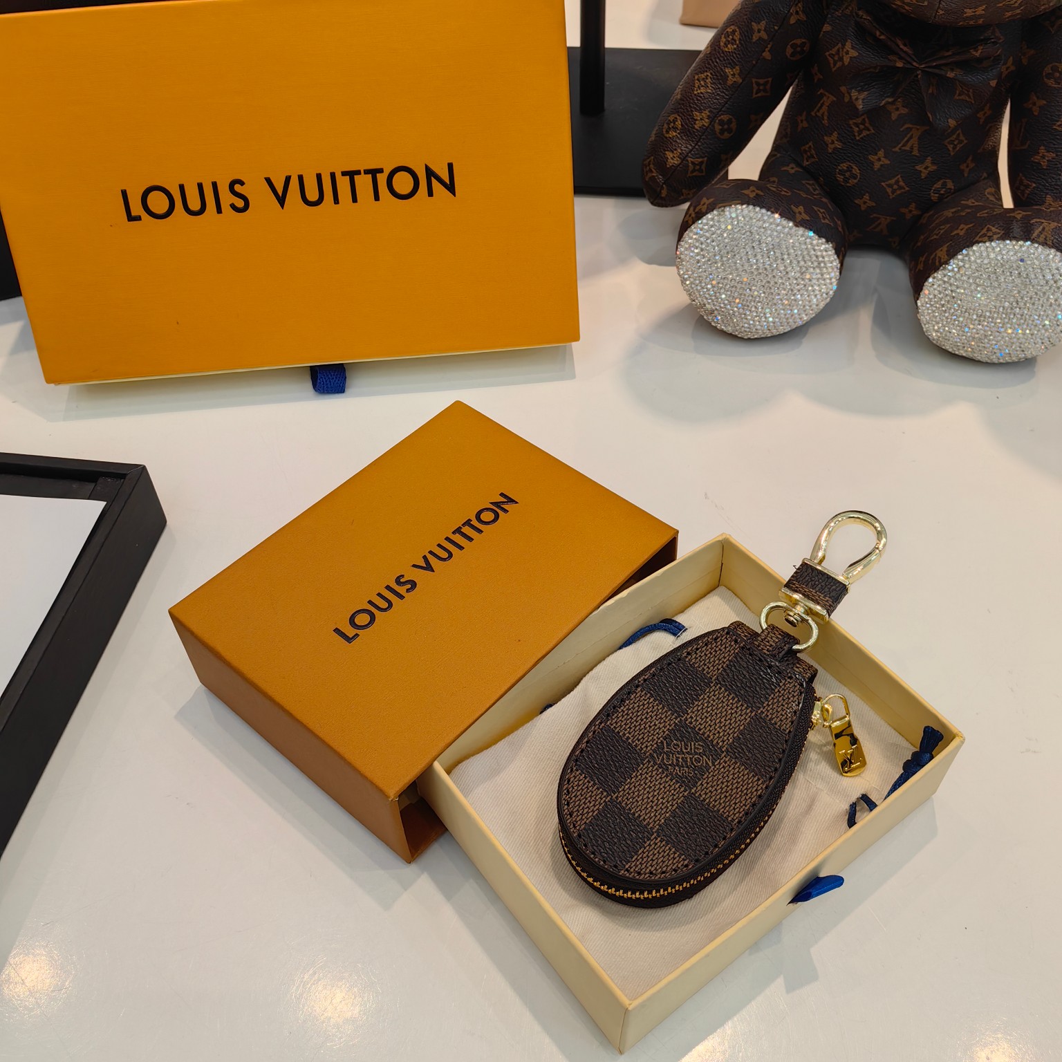 L design New trendy leather Monogram key chain for car remote control & Bag pedant accessories