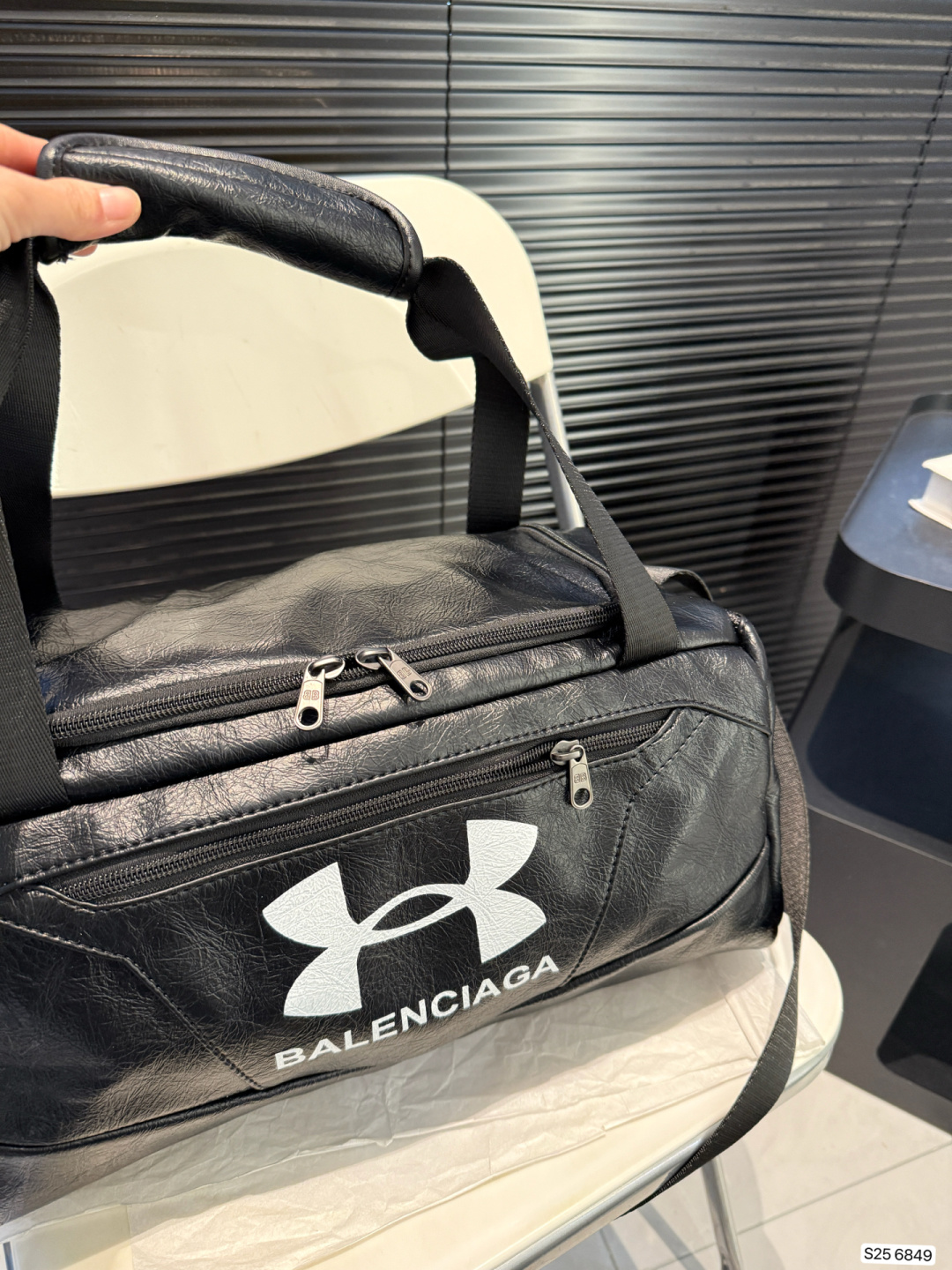 B Design Joint Gym Bag