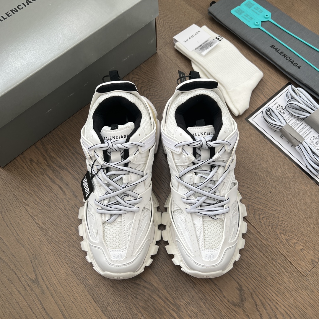 B design track 3.0 Classic stylish sports shoes