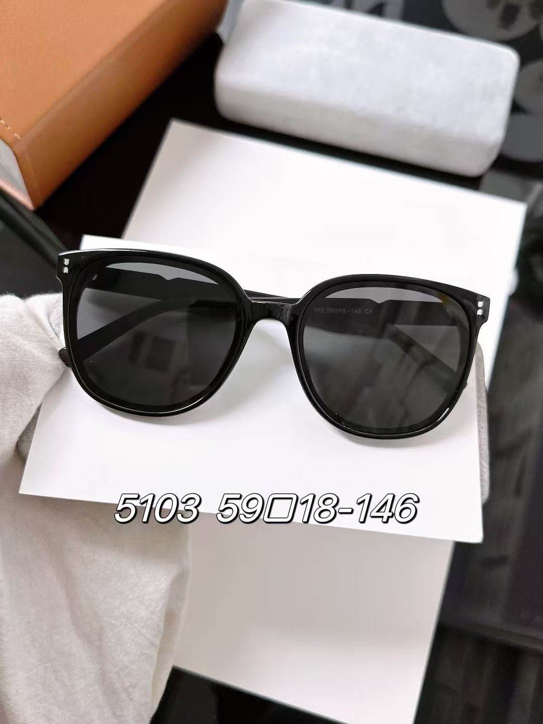 TR design Fashion polarized sunglasses 5103